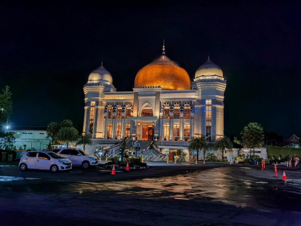 นิว บาหลี อินดาห์ โฮเทล บันดุง Hotel ภายนอก รูปภาพ